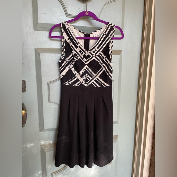 9 H1S Black & White Sleeveless Dress     Size 2 - Picture 4 of 13